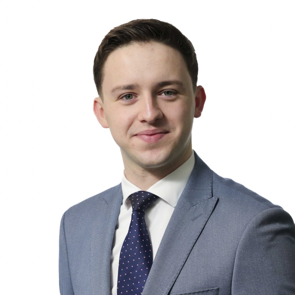 Niall J
                                Magee
